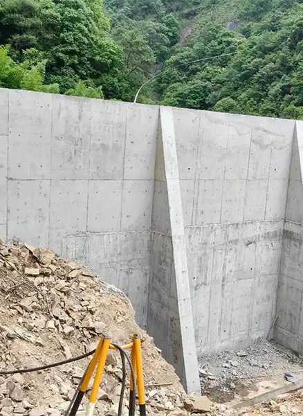 廊坊大厂回族自治县重力式挡土墙
